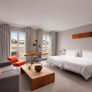 Junior Twin Suite